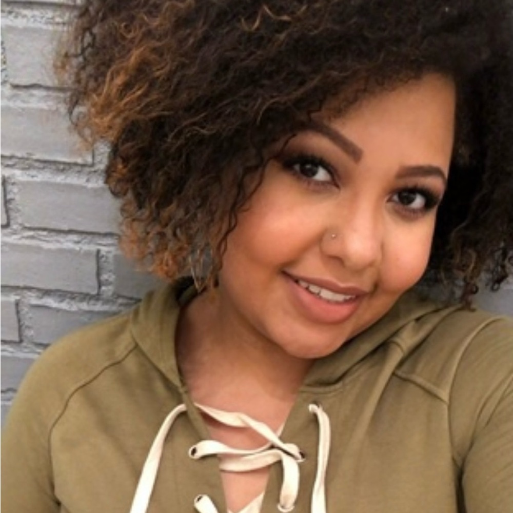 Meet your Posher, Bianca